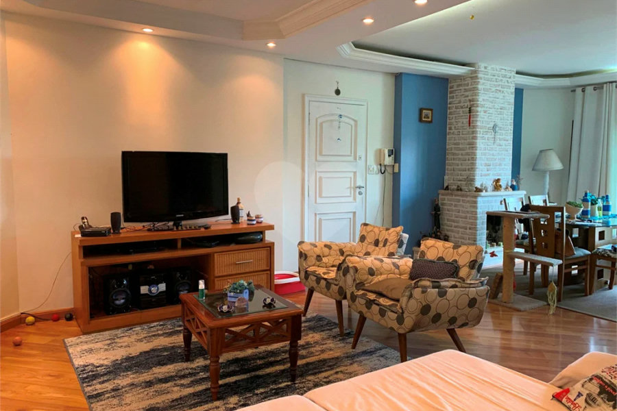 Sobrado à venda com 3 quartos, sendo 1 suíte, em Tremembé, São Paulo, SP