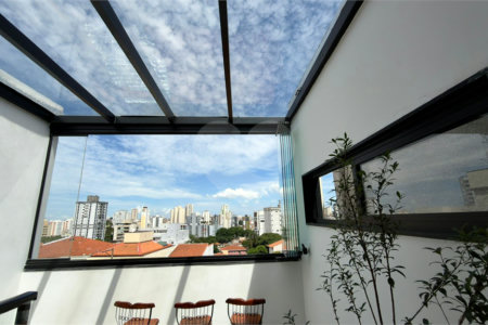 Sobrado à venda com 3 quartos, sendo 1 suíte, em Vila Paulicéia, São Paulo, SP