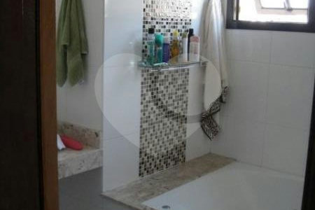 Sobrado à venda com 3 quartos, sendo 2 suítes, em Vila Mazzei, São Paulo, SP