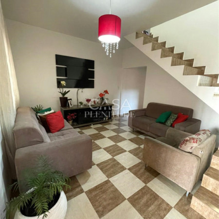 Sobrado à venda com 2 quartos em Vila Eros, Sorocaba, SP
