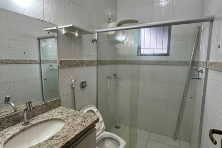 Casa à venda ou para alugar com 3 quartos, sendo 1 suíte,  em Jardim dos Ipes, Três Lagoas, MS