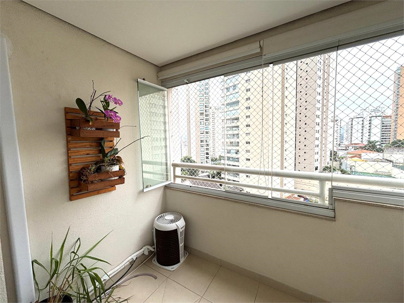 Apartamento à venda com 4 quartos, sendo 3 suítes, em Santana, São Paulo, SP