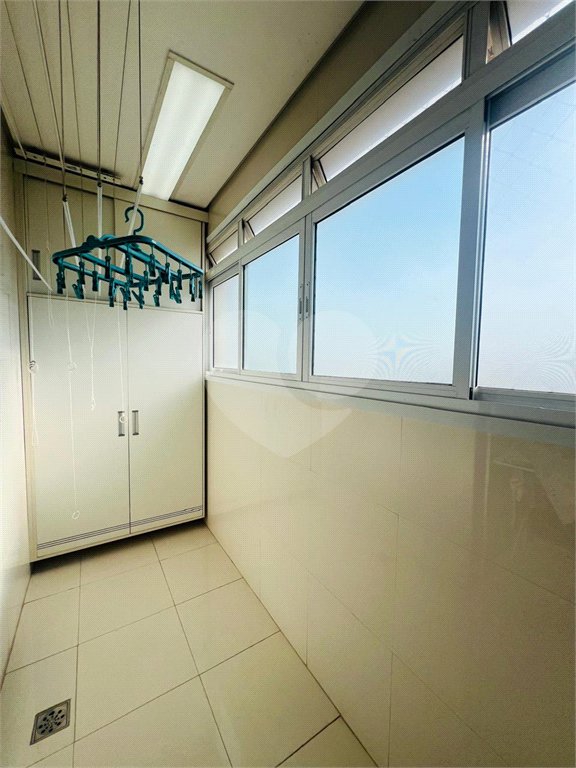 Apartamento à venda com 3 quartos, sendo 1 suíte, em Alto da Boa Vista, São Paulo, SP