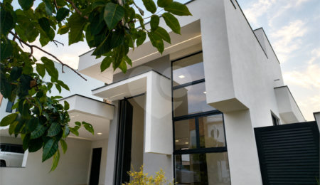 Casa à venda com 3 suítes no condomínio Residencial Chácara Ondina, Sorocaba - SP