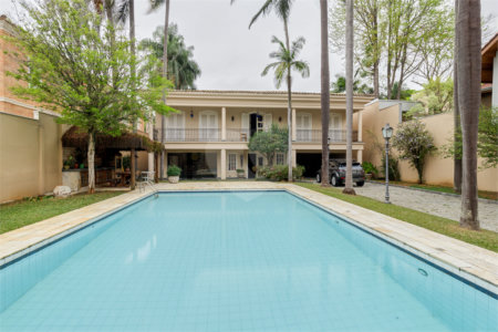 Casa à venda ou para alugar com 5 suítes em Alto da Boa Vista, São Paulo, SP