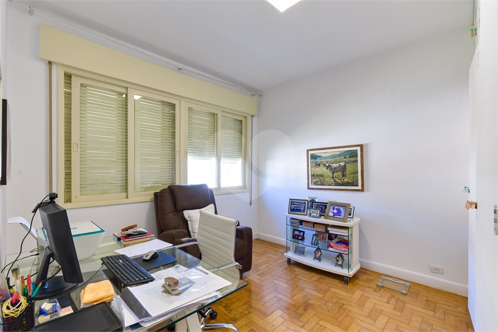 Casa de Vila à venda com 4 quartos, sendo 1 suíte, em Alto da Boa Vista, São Paulo, SP