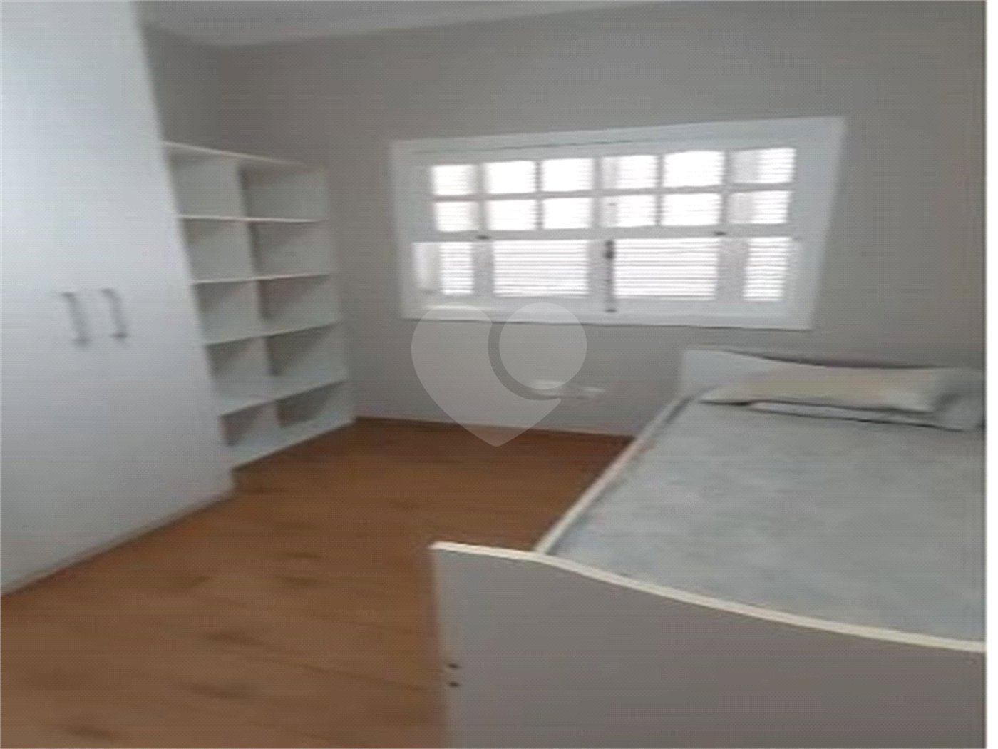 Casa à venda com 4 quartos, sendo 2 suítes,  no condomínio Res Jardim Itatinga, São Paulo - SP