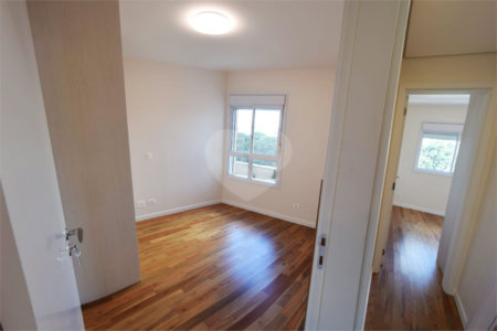 Apartamento à venda com 3 suítes em Vila Romana, São Paulo, SP