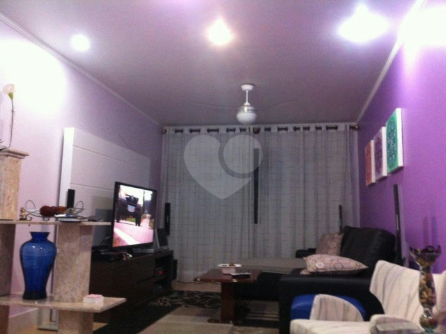 Sobrado à venda com 3 quartos, sendo 1 suíte,  em Vila Guilherme, São Paulo, SP