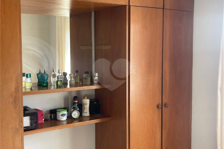 Sobrado à venda com 3 quartos em Butantã, São Paulo, SP