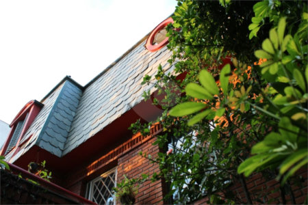 Casa à venda com 4 quartos, sendo 2 suítes, em Jardim Leonor, São Paulo, SP
