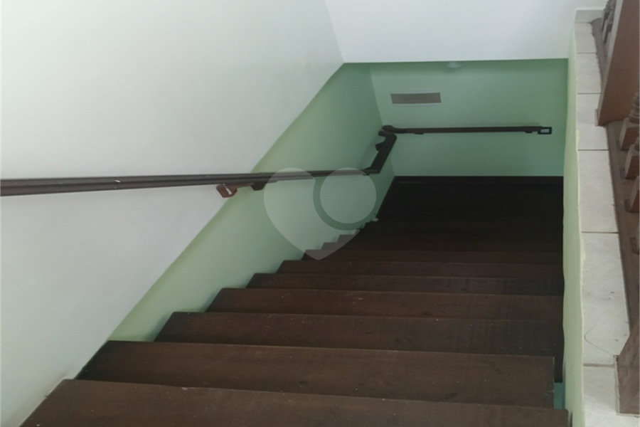 Casa para alugar com 5 quartos no Centro, Mairiporã, SP