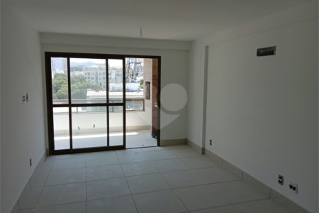 Apartamento à venda com 2 quartos, sendo 1 suíte,  em Tijuca, Rio de Janeiro, RJ