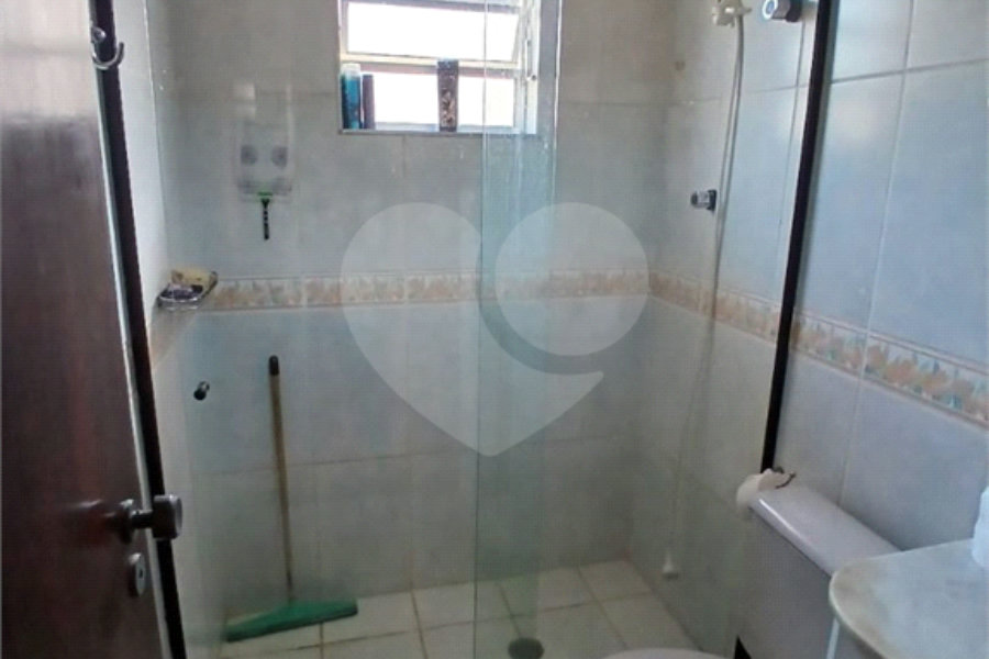 Sobrado à venda com 4 quartos, sendo 2 suítes, em Vila Constança, São Paulo, SP