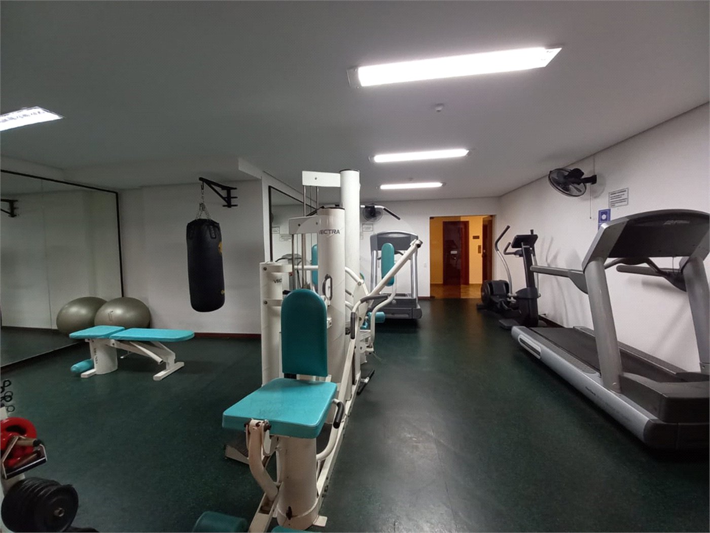 Apartamento à venda com 4 quartos, sendo 3 suítes, em Vila Andrade, São Paulo, SP