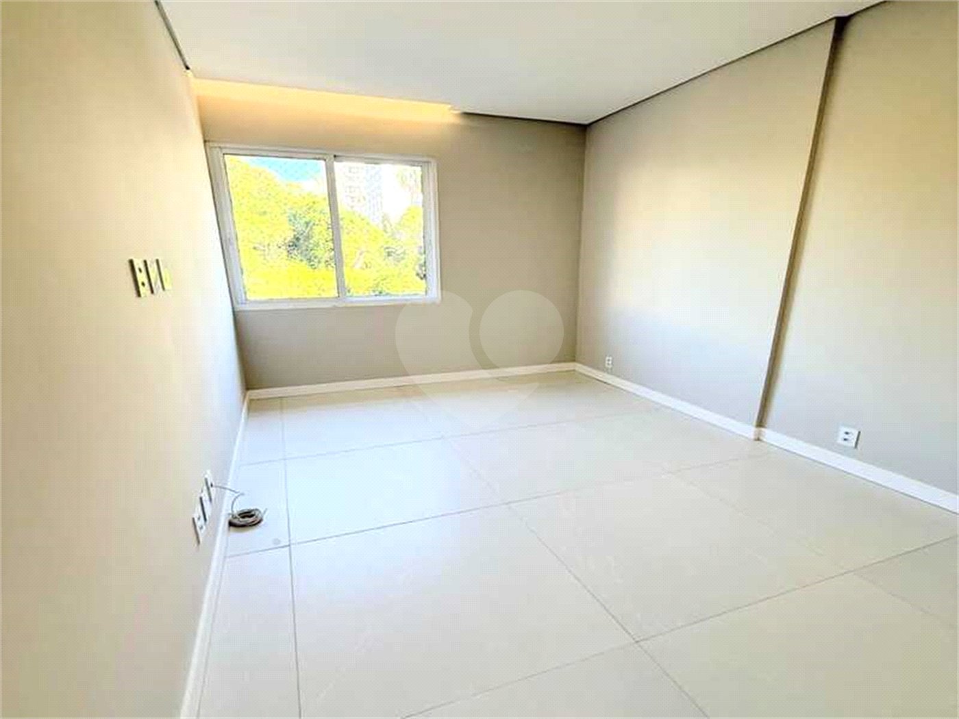 Apartamento à venda com 3 quartos, sendo 1 suíte, em Laranjeiras, Rio de Janeiro, RJ
