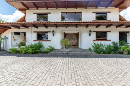Casa à venda com 4 suítes em Granja Viana, Cotia, SP
