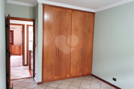 Sobrado à venda com 3 quartos, sendo 1 suíte, em Brooklin, São Paulo, SP