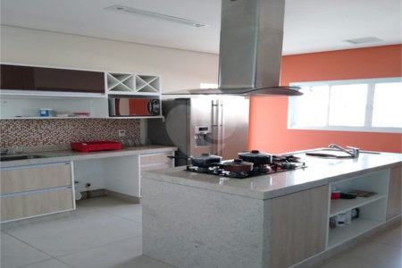 Casa à venda com 3 quartos, sendo 1 suíte, no condomínio Jd Portal de Itaici, Indaiatuba - SP