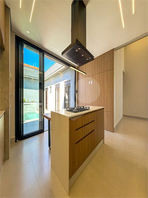 Casa à venda com 3 suítes no condomínio Residencial Dona Maria Candida, Indaiatuba - SP