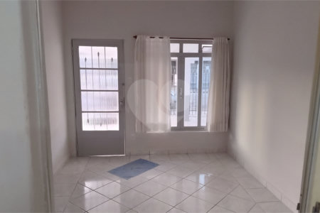 Casa à venda com 5 quartos, sendo 2 suítes,  em Jardim Santa Carolina, Mogi das Cruzes, SP