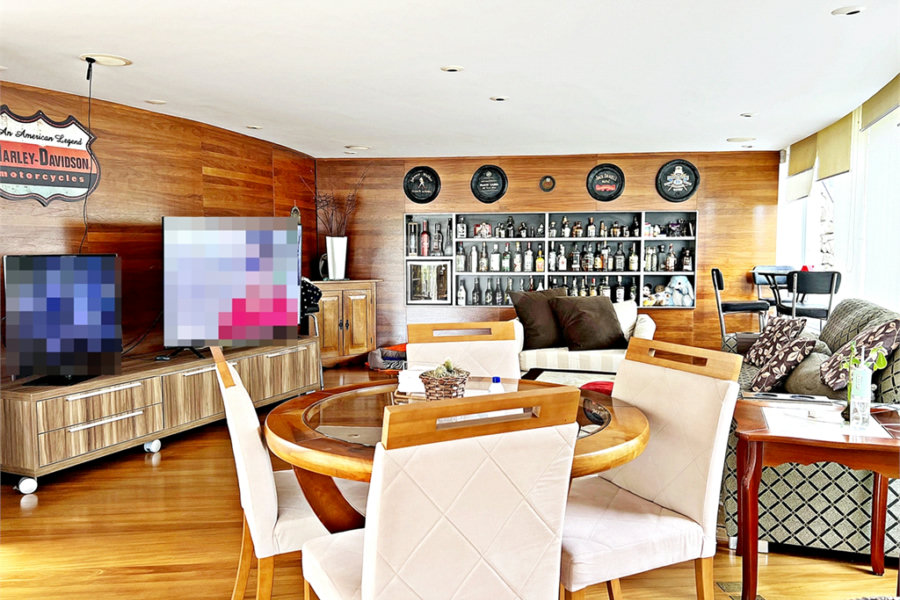 Casa à venda com 4 suítes no condomínio Residencial Jd. Ibiratiba, São Paulo - SP