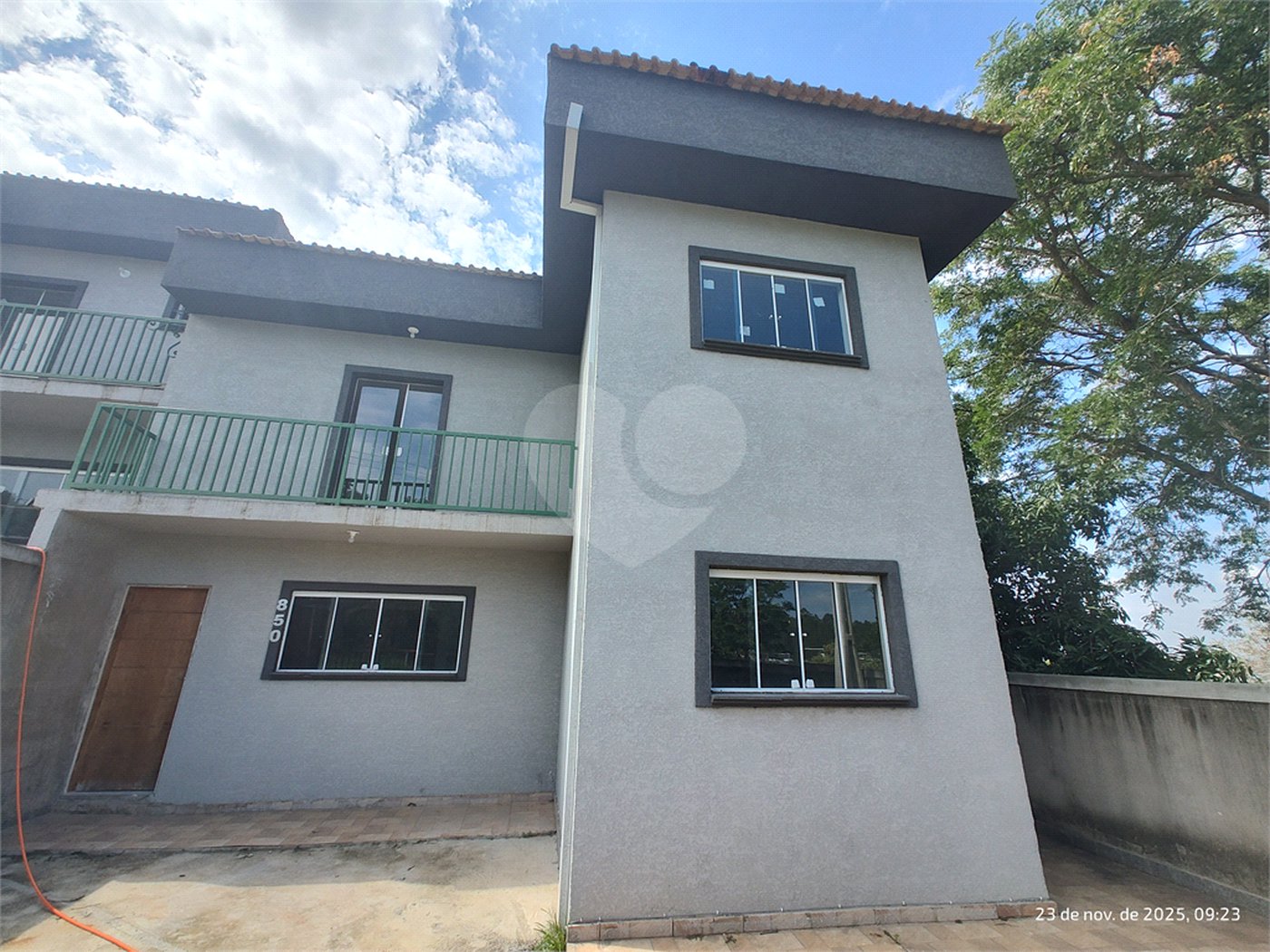 Sobrado à venda com 3 quartos, sendo 1 suíte, em Chácaras Maringá, Atibaia, SP