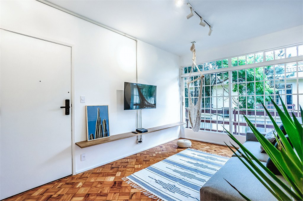 Apartamento à venda com 3 quartos em Vila Cordeiro, São Paulo, SP