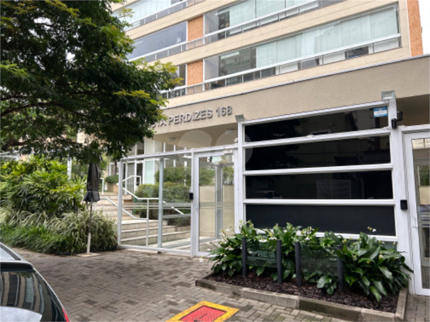 Apartamento à venda ou para alugar com 2 suítes em Água Branca, São Paulo, SP