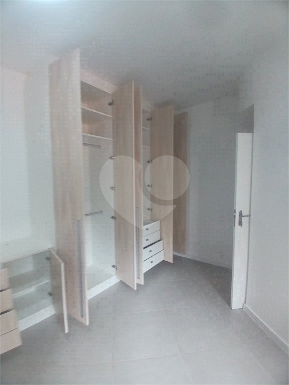 Apartamento à venda com 2 quartos, sendo 1 suíte, em Lagoa, Rio de Janeiro, RJ