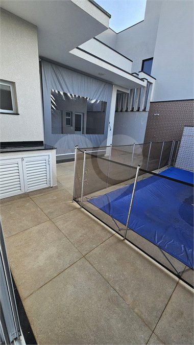 Casa para alugar com 3 suítes no condomínio Dona Lucila, Indaiatuba - SP