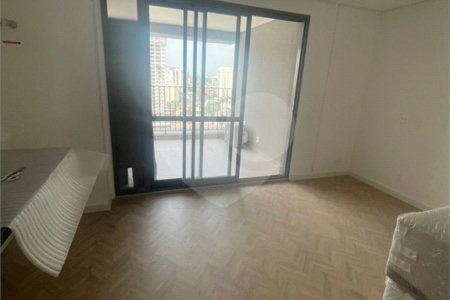 Apartamento à venda ou para alugar com 2 suítes em Jardim das Acácias, São Paulo, SP