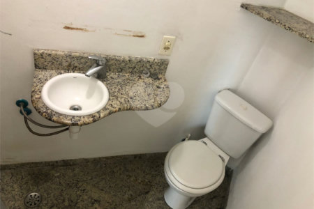 Casa Térrea à venda com 4 quartos, sendo 2 suítes, em Jardim das Bandeiras, São Paulo, SP