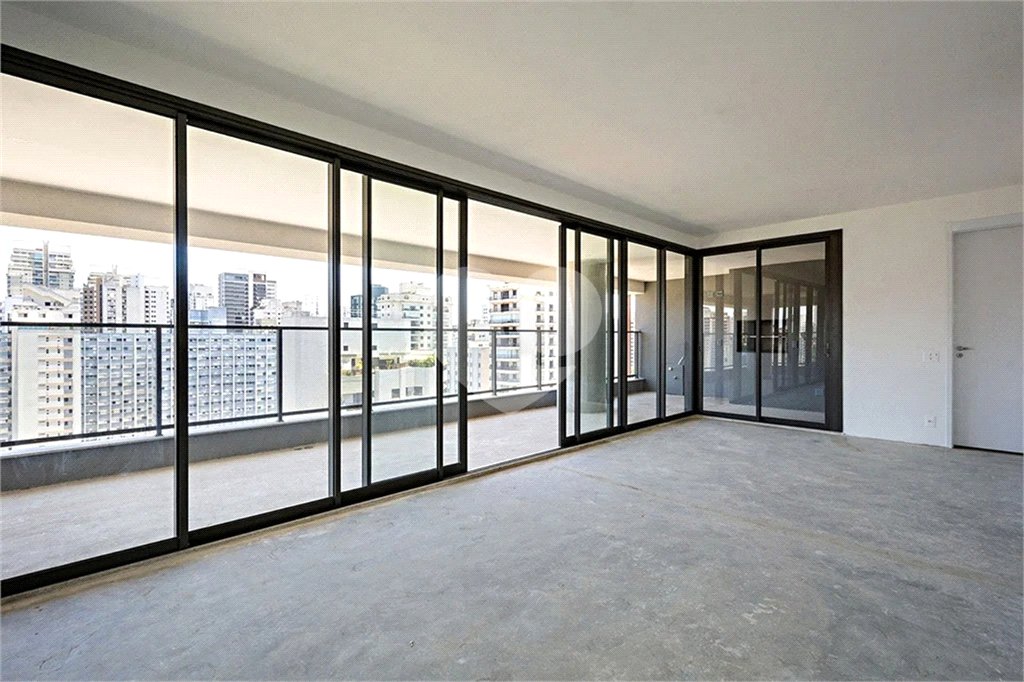 Apartamento à venda com 3 suítes em Campo Belo, São Paulo, SP