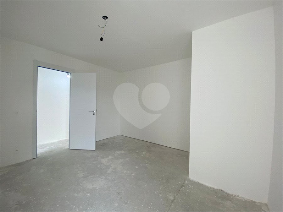 Apartamento à venda com 4 quartos, sendo 2 suítes,  em Perdizes, São Paulo, SP