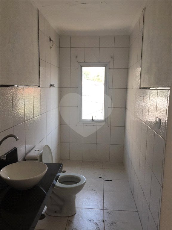 Prédio à venda com 2 suítes em Tremembé, São Paulo, SP