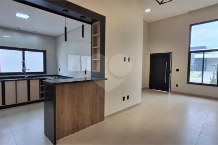 Casa à venda com 3 quartos, sendo 1 suíte, no condomínio Reserva Ipanema, Sorocaba - SP