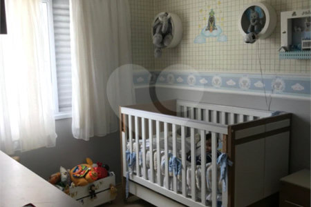 Casa à venda com 3 quartos, sendo 1 suíte, no condomínio Villaggio Portobello, São Paulo - SP