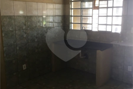 Casa à venda com 2 quartos em Vila José Salem, Itapetininga, SP