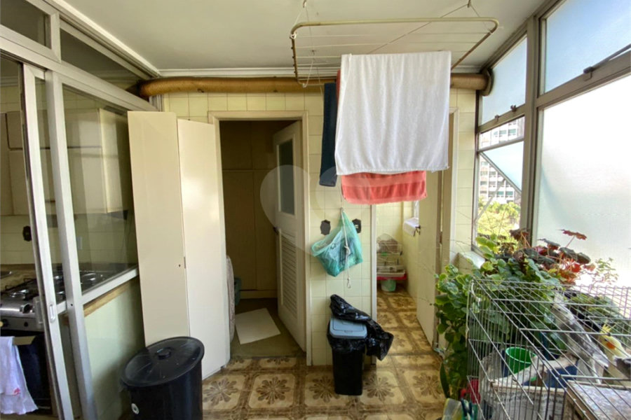 Apartamento à venda com 3 quartos, sendo 1 suíte, em Jardim Europa, São Paulo, SP