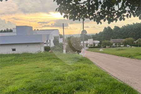 Terreno à venda no condomínio Colinas de Inhandjara, Itupeva - SP
