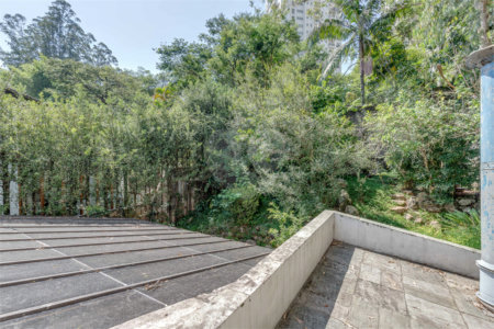 Casa à venda com 4 suítes no condomínio Granja do Morumbi, São Paulo - SP