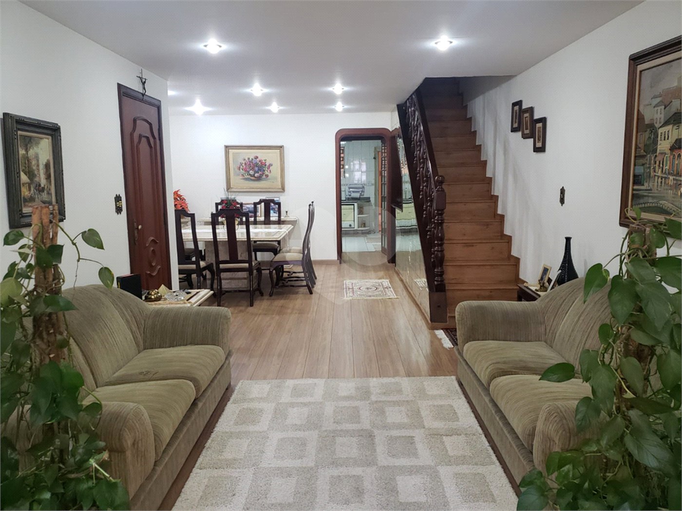 Sobrado à venda com 3 quartos, sendo 1 suíte,  em Vila Guilherme, São Paulo, SP