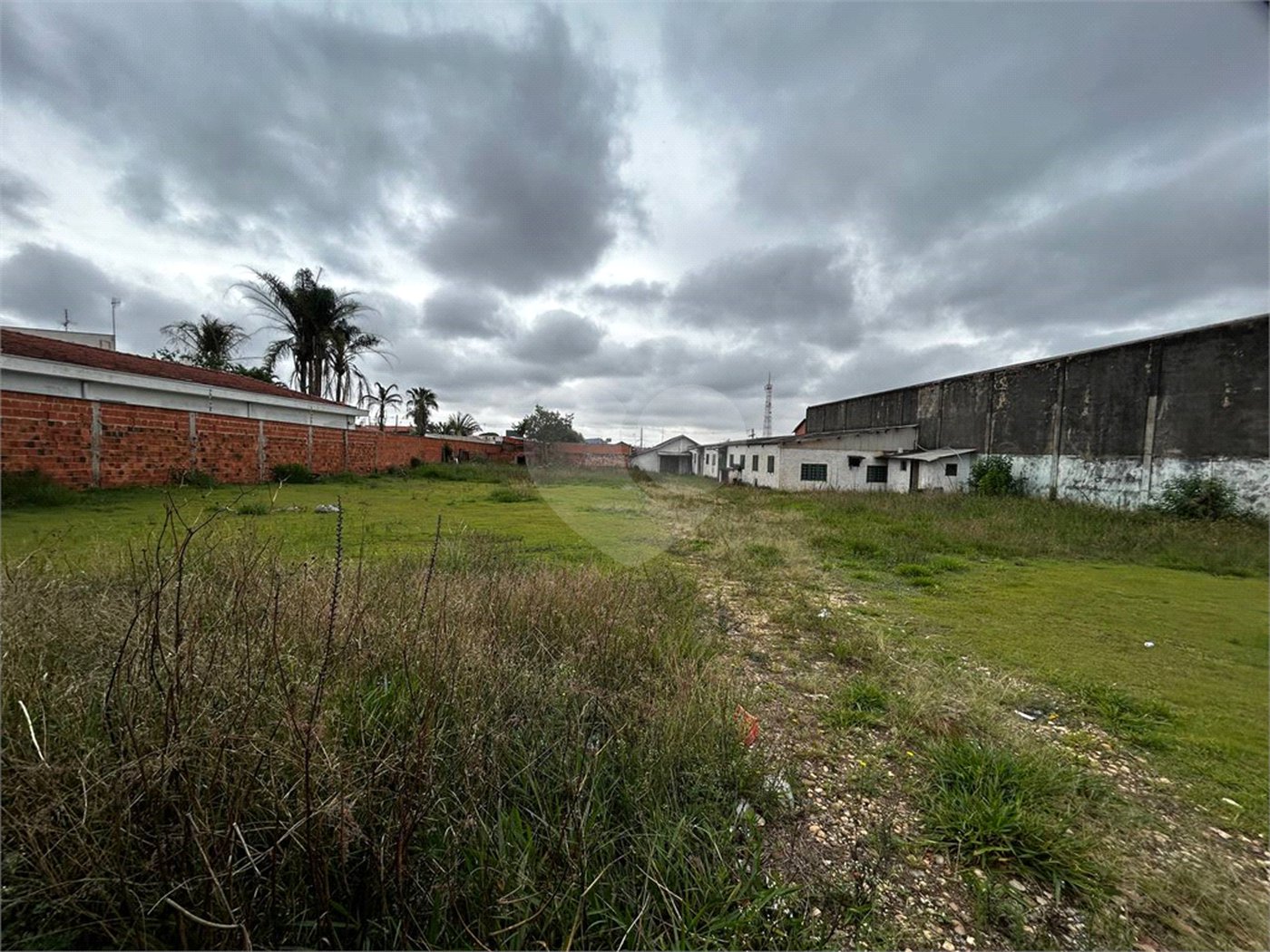 Terreno à venda com 1 quarto em Vila Aurora, Itapetininga, SP