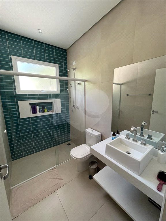 Casa à venda com 6 quartos, sendo 4 suítes,  no condomínio Estância Marambaia, Vinhedo - SP