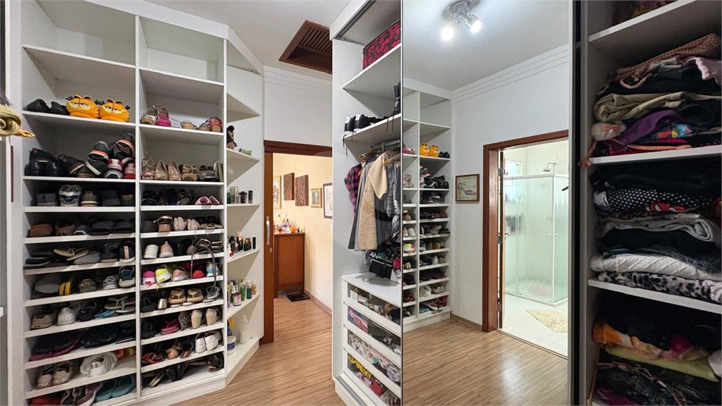 Casa à venda com 3 suítes no condomínio Residencial Villa dos Inglezes, Sorocaba - SP