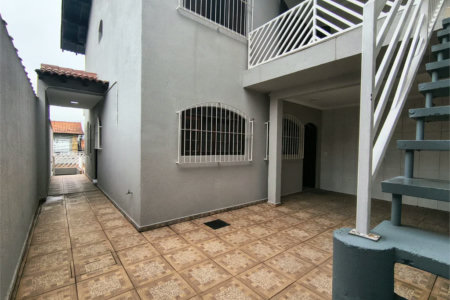 Sobrado à venda com 3 quartos, sendo 1 suíte, em Jardim D'abril, Osasco, SP