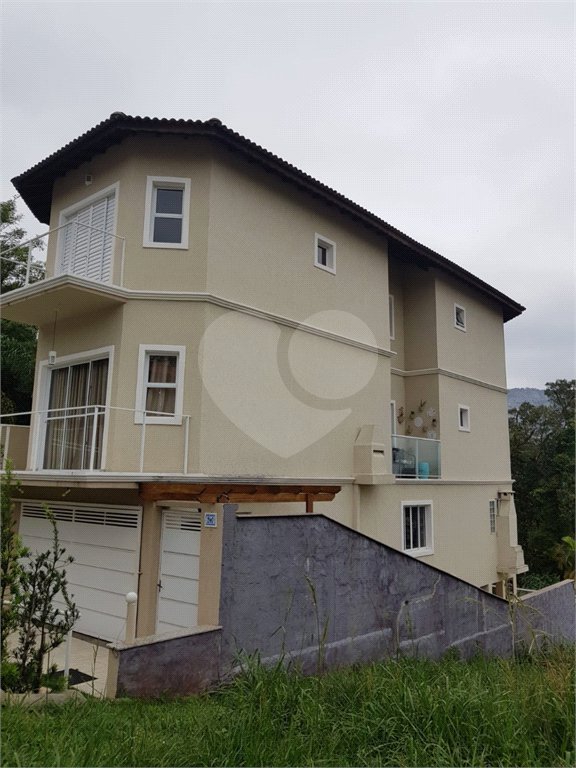Casa à venda com 2 suítes em Serra da Cantareira, Mairiporã, SP