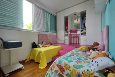Casa à venda com 3 quartos, sendo 2 suítes, em Vila Gustavo, São Paulo, SP