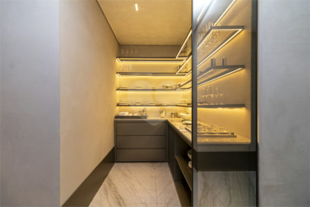 Apartamento à venda com 4 suítes em Jardim Guedala, São Paulo, SP
